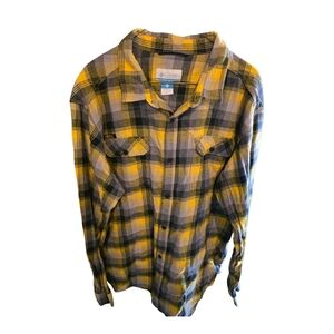 Columbia Yellow and Black Plaid Shirt Iowa Size XL Flannel